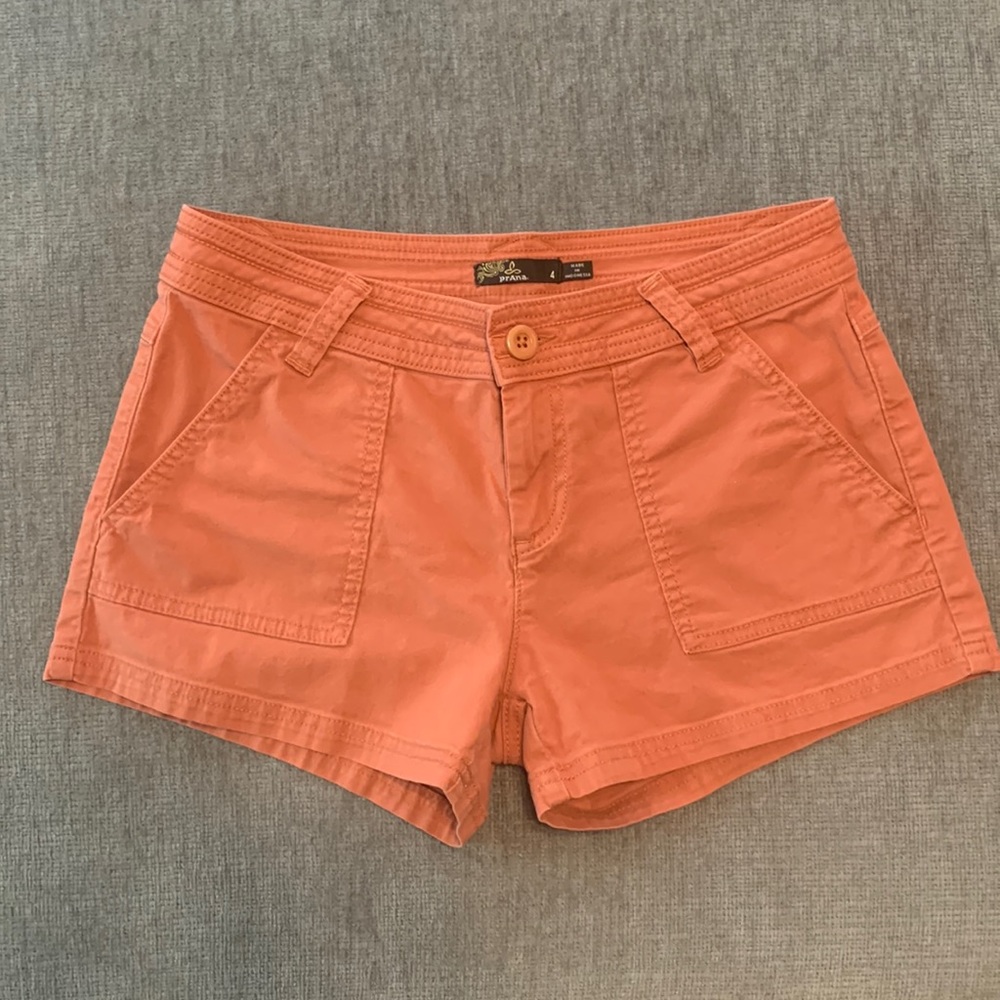 Prana Tess Shorts Size 4 with 3” Inseam